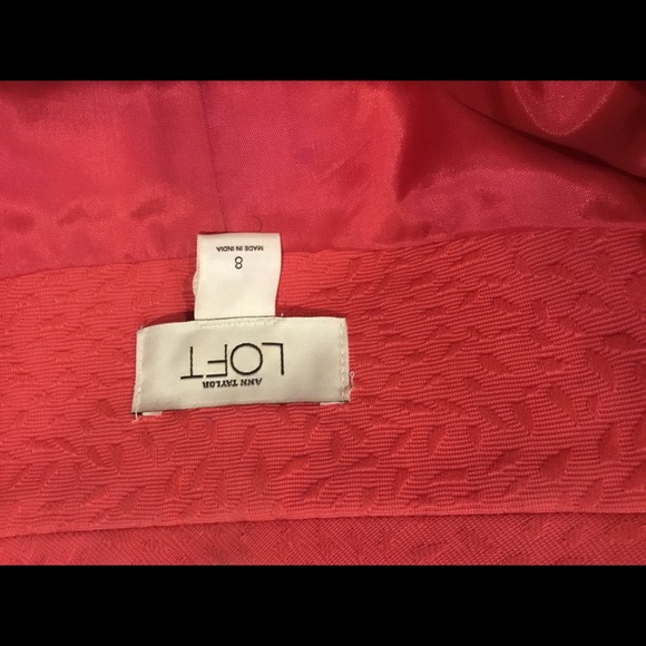 Ann Taylor Loft Salmon Jacket. Size 8 - Picture 5 of 5